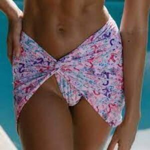 NWT Revolve x VDM Kylie Dragons Knot Swim Cover Up Skirt Medium